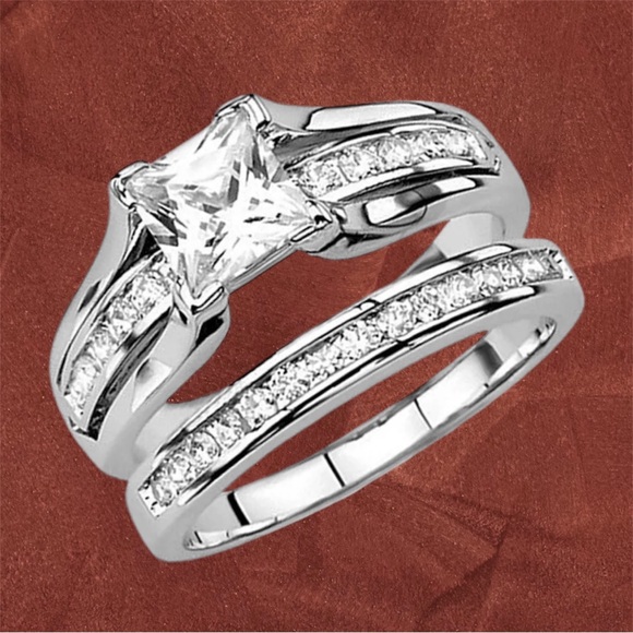 Classic Wedding Ring Set - Picture 2 of 5